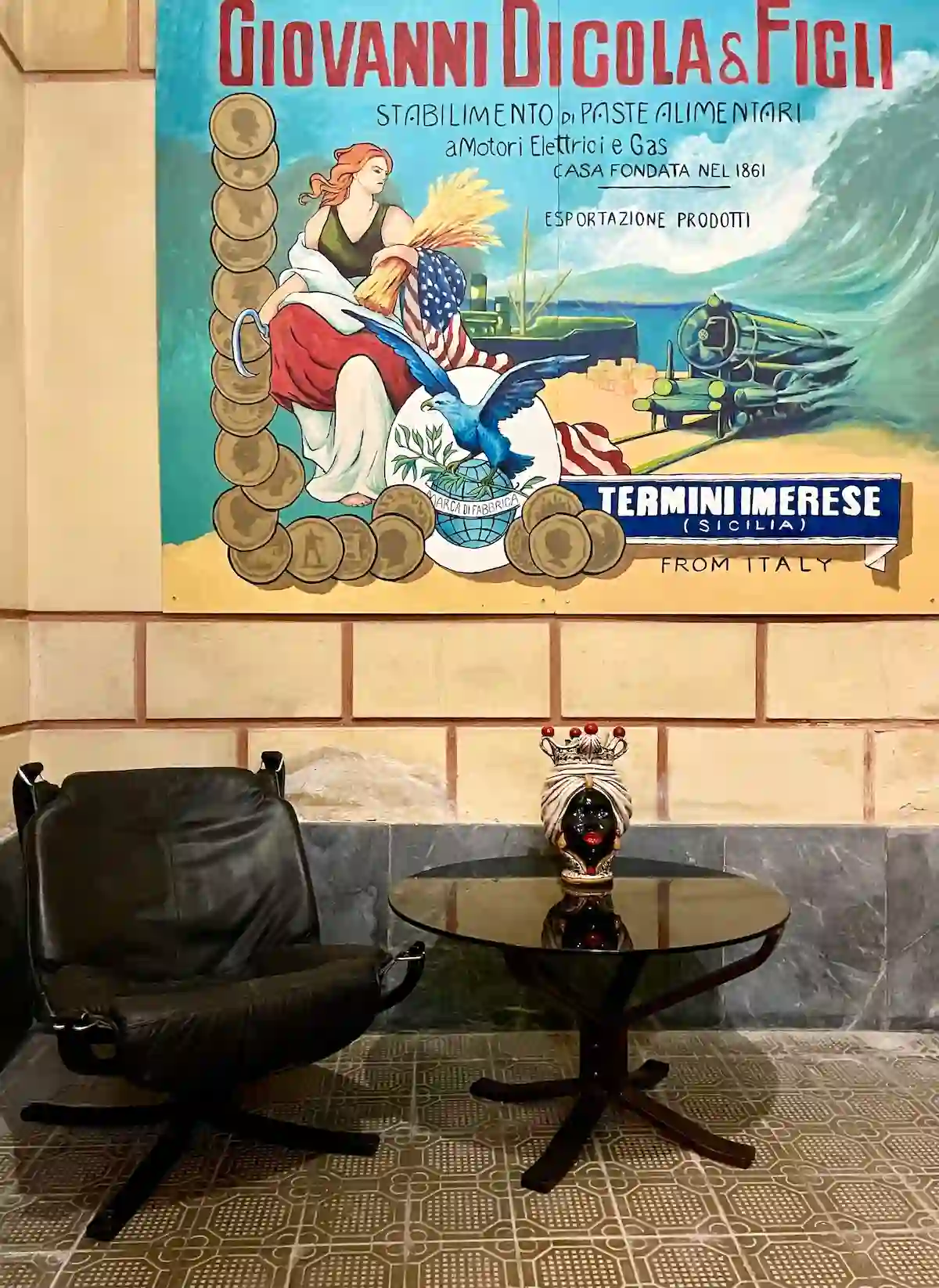 Interior palazzo detail