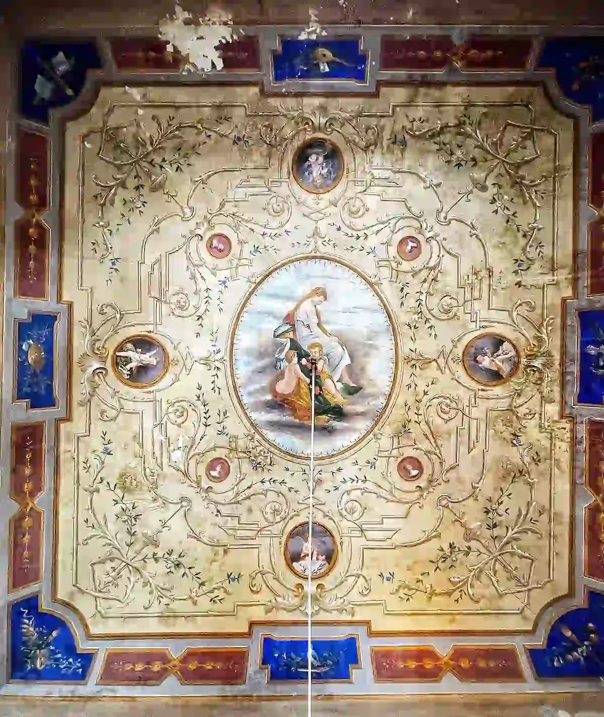 Interior palazzo detail ceiling